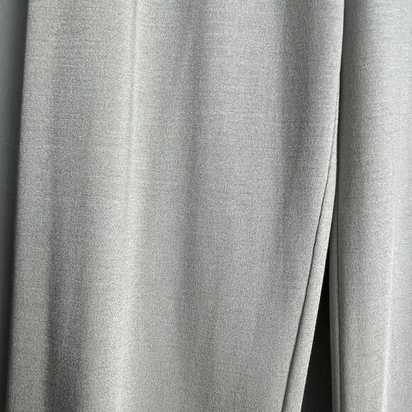 St. John Sport by Marie Gray Pants Size P /US 2 Pale Gray Metalic Sheen Pockets - Picture 8 of 16